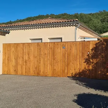 Bevennes Maison Individuelle Au Calme Villa